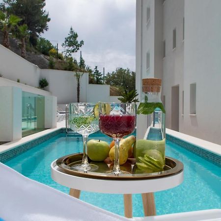 Villa Smaragd - Lapis - Luxury Apartment With Shared Pool Makarska Exterior foto