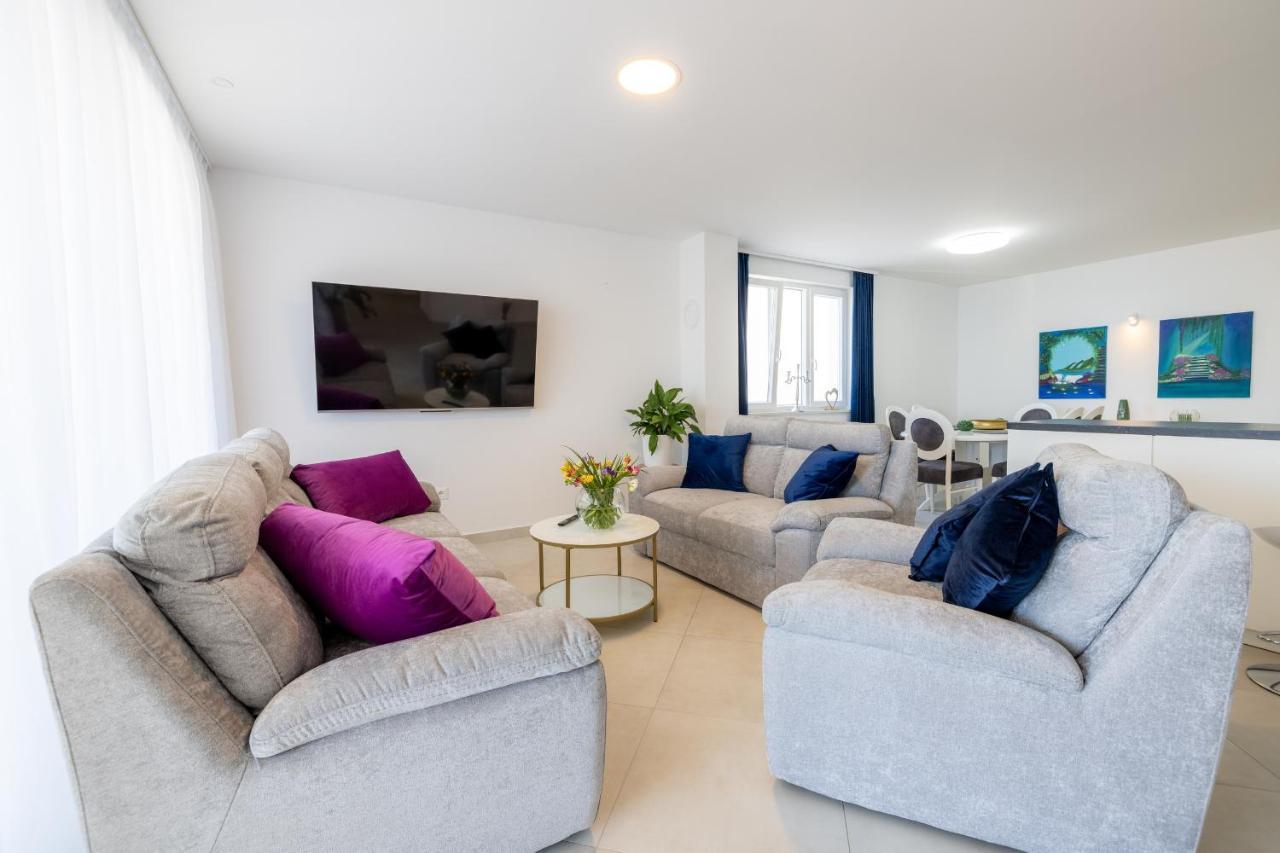 Villa Smaragd - Lapis - Luxury Apartment With Shared Pool Makarska Exterior foto