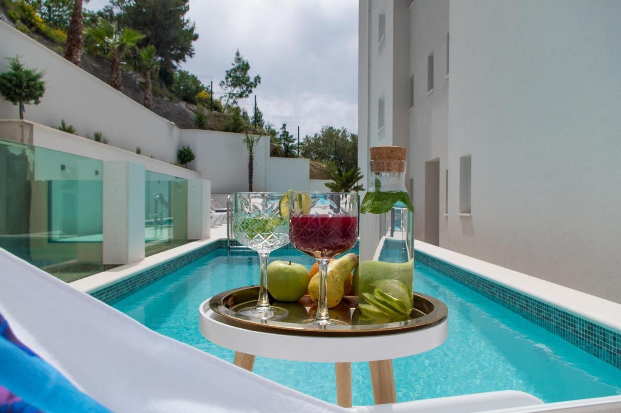 Villa Smaragd - Lapis - Luxury Apartment With Shared Pool Makarska Exterior foto
