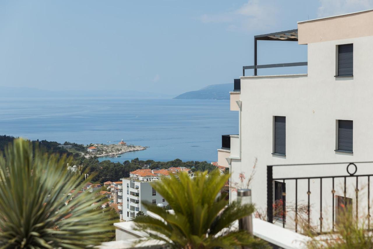 Villa Smaragd - Lapis - Luxury Apartment With Shared Pool Makarska Exterior foto