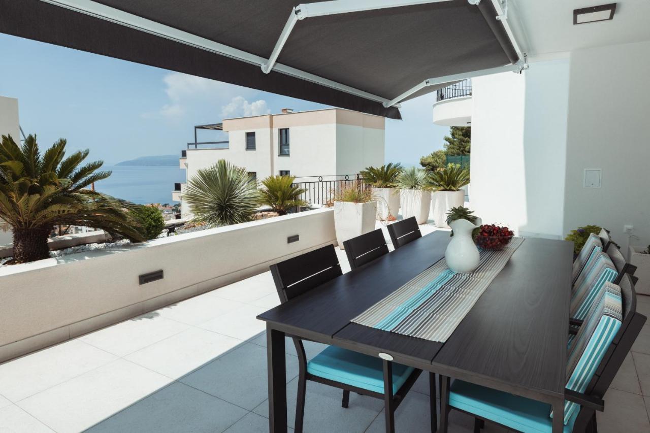 Villa Smaragd - Lapis - Luxury Apartment With Shared Pool Makarska Exterior foto