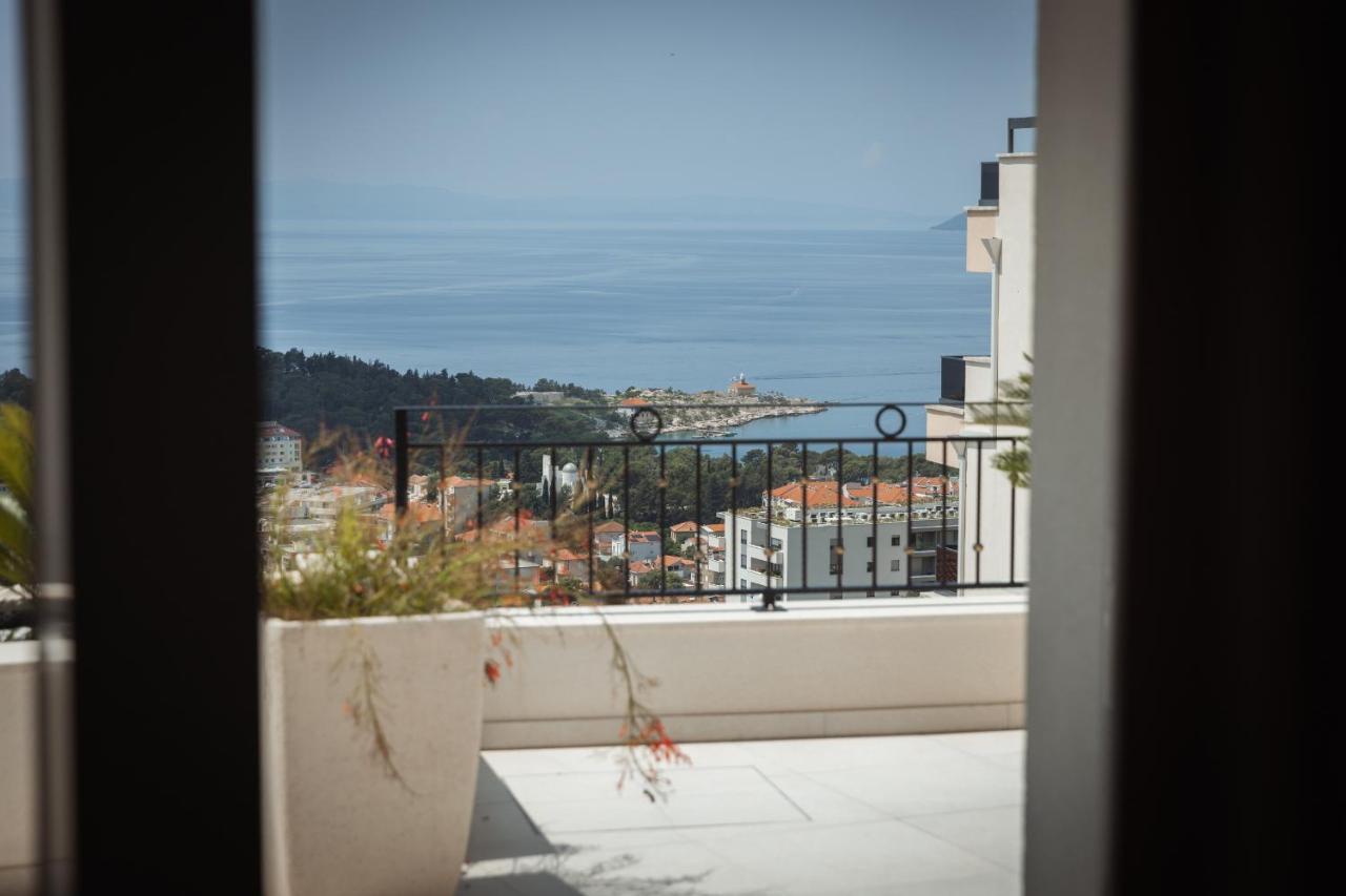 Villa Smaragd - Lapis - Luxury Apartment With Shared Pool Makarska Exterior foto